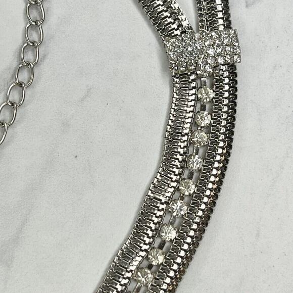 Silver Tone Rhinestone Chain Link Belt OS One Size - Picture 4 of 11